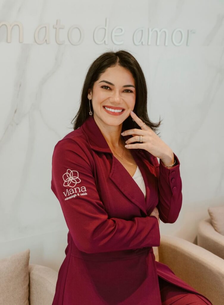 Dra Danielle Viana Dentista Rio das Ostras RJ